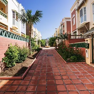 andaluz-apartments-la-medina.1costadelsol.com/